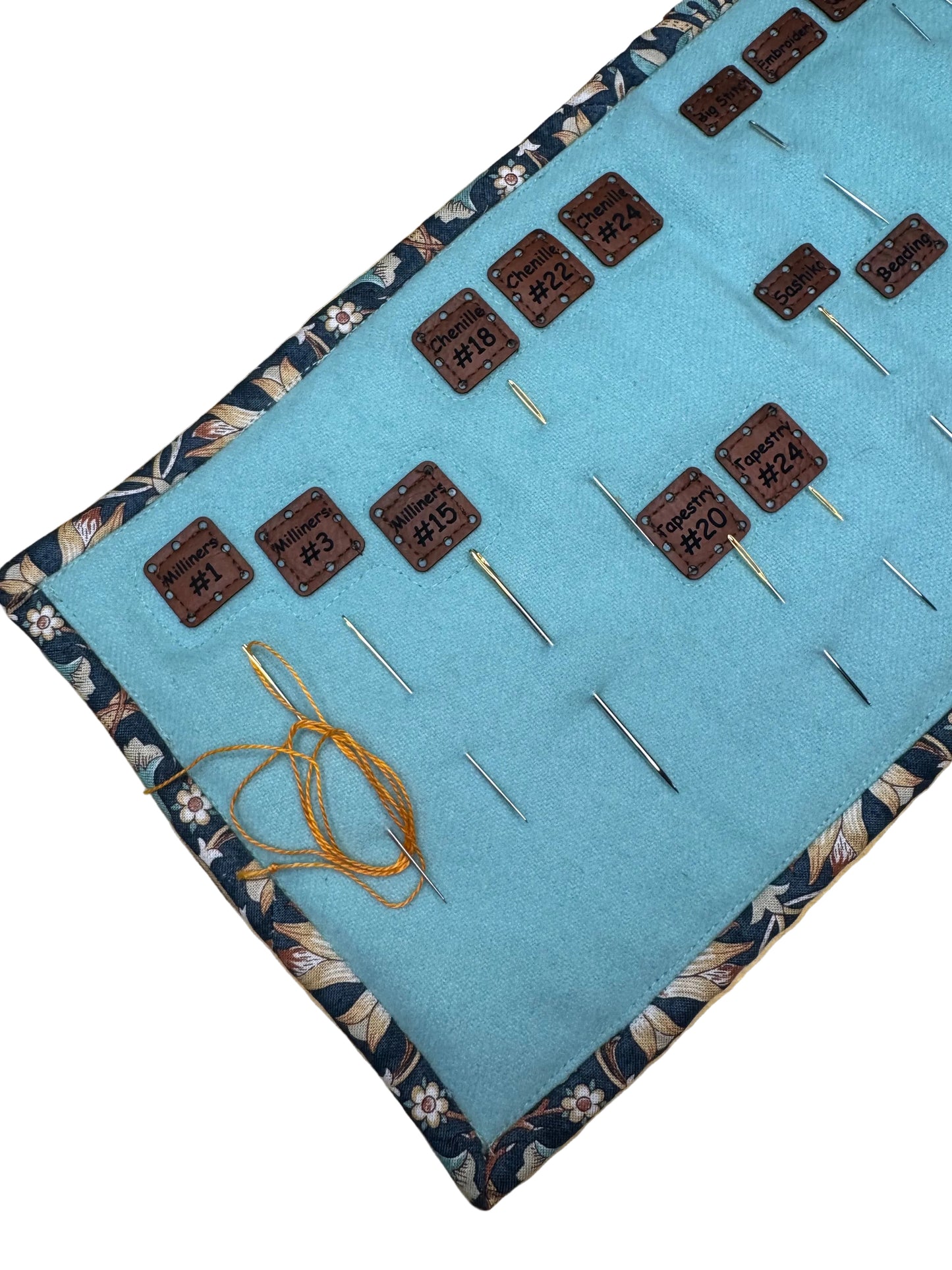 Needle Sewing Roll